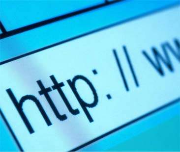 “Giganti del web hanno potere senza regole”