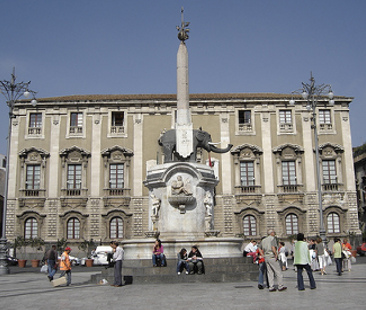 Catania – Consiglio comunale, tutti i nomi di chi diserta spesso le sedute Catania – Consiglio comunale, tutti i nomi di chi diserta spesso le sedute