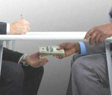 Fuori da Confindustria anche chi corrompe