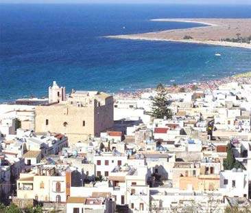 Storia e natura non bastano al turismo Storia e natura non bastano al turismo