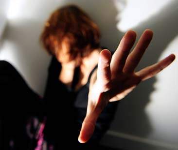 Centri antiviolenze, polverone di polemiche sui finanziamenti