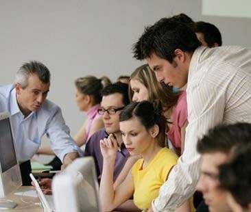 Piano Giovani, boom di domande. In 15.000 per 800 posti di stage