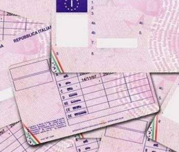 Carta di qualificazione del conducente la validità torna a 5 anni, anziché 7