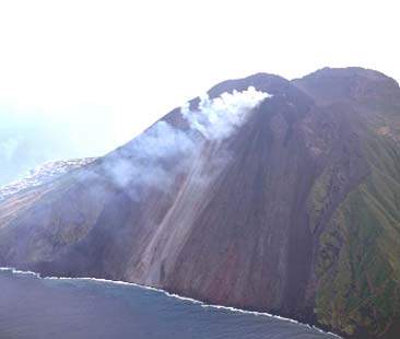 Messina – A Stromboli e Vulcano il turismo ha due facce