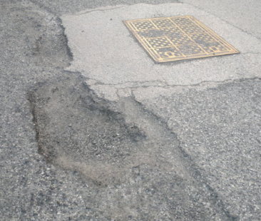 A Gela le strade distrutte da decenni di incuria. Pericolo per la sicurezza dei cittadini