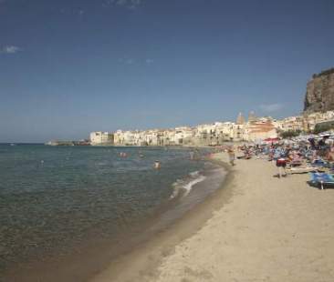 Palermo – Lidi fuorilegge a Cefalù uno su tre è irregolare