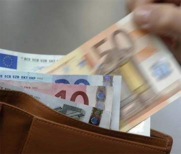 Stangata autunnale per tutti, 2 mila euro tra scuola e bollette