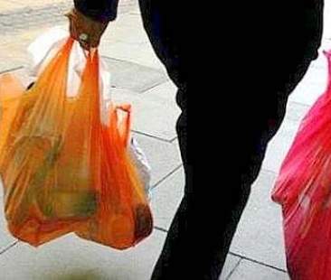 Sacchetti di plastica, via a maxi sanzioni