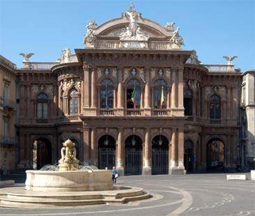 Catania – Con un evento grandioso la città vuol ripartire dalla cultura