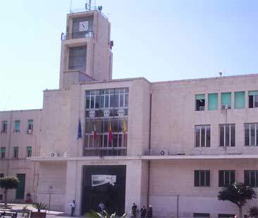 “Inefficacia e inefficienza” nel gestire i conti hanno creato 14 mln di debiti fuori bilancio a Gela “Inefficacia e inefficienza” nel gestire i conti hanno creato 14 mln di debiti fuori bilancio a Gela