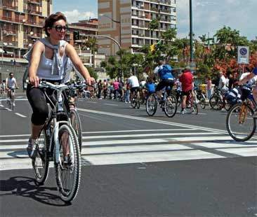 Catania – Il lungomare andrebbe liberato da degrado e incuria