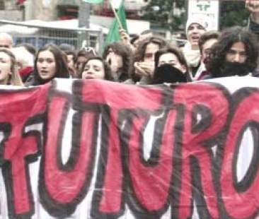 Nell’Isola ogni sogno infranto: record imbattuto di “fughe”