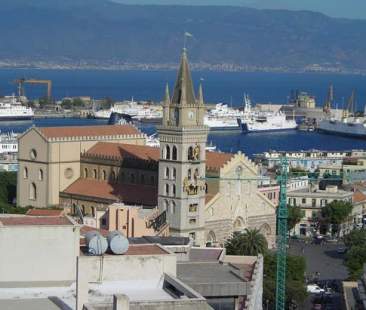 Messina – Precari e partecipate intoccabili. La politica li ha salvati di nuovo