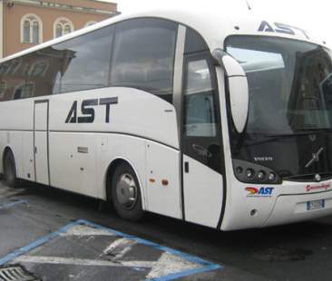 Ast, la crisi è infinita. Martedì stop dei dipendenti Ast, la crisi è infinita. Martedì stop dei dipendenti