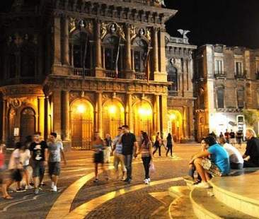 Catania – Droga, alcolici, scontri tra bande nel centro storico fuori controllo