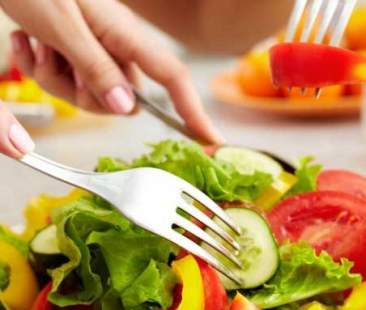 L’Alzheimer si combatte anche a tavola