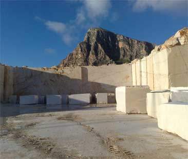 Sicilia, i costosi regali di Crocetta Sicilia, i costosi regali di Crocetta