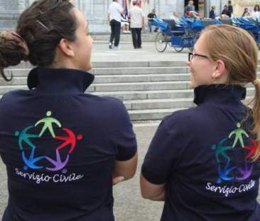 Servizio civile, ora si fa sul serio. Renzi prepara l’anno dei record