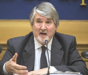 Il ministro del Lavoro Poletti sulle pensioni: “Problema sociale”
