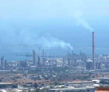 Revisione Aia alle imprese di Priolo, sono tre le richieste degli enti locali