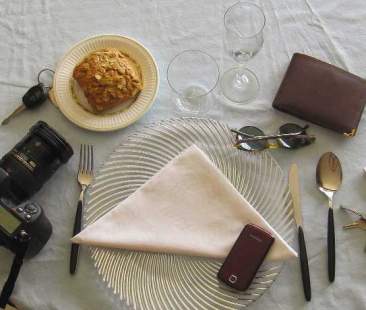 Semplificazioni fiscali: quando il committente paga vitto e alloggio per il professionista