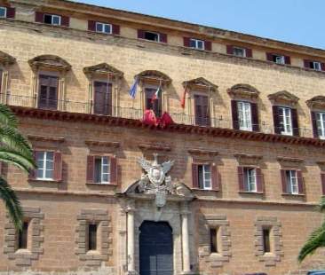 Vitalizi Ars, costi doppi della Toscana