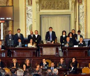 Crocetta: “Pil 2015, +1,5%”. Dpef 2015-2017 lo smentisce