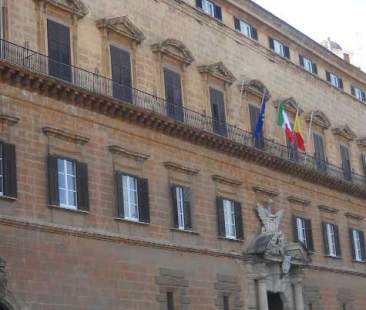 Appoggio a Leoluca Orlando contro l’immobilismo politico Appoggio a Leoluca Orlando contro l’immobilismo politico