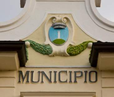 Comuni siciliani: tagliare si può