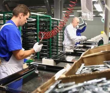 Imprese, crescono fiducia e aspettative sui consumi