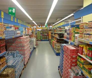 Commercio, il lento cammino della ripresa