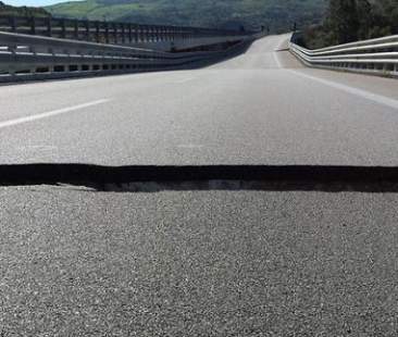 Viadotto franato, almeno 3 mesi di disagi