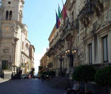 Angela Foti: “Casi di gettonopoli ad Acireale”