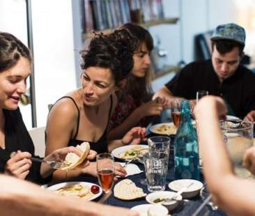 “Home restaurant”, cosa dice la legge