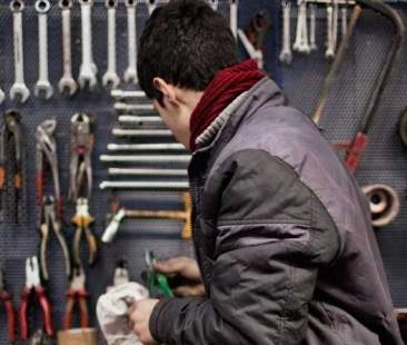 Quando l’adolescenza è negata. 260.000 minori costretti a lavorare