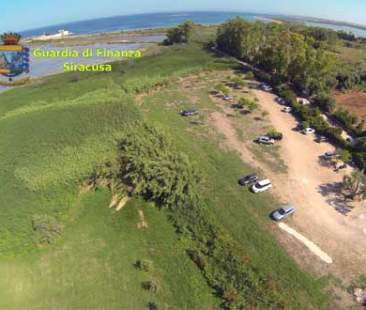 Siracusa – Sequestrato parcheggio abusivo dentro la Riserva di Vendicari