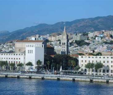 Messina – Estate e turisti in arrivo, ma la città è nel degrado