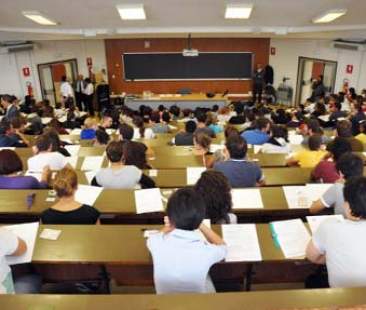Quasi uno studente su tre prosegue oltre lo Stretto