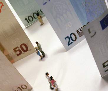 Prestiti imprese, ancora in negativo (-2,3%)