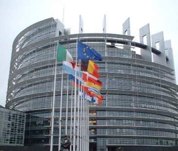 Sviluppo, dall’Ue 300 mld per rilanciare l’economia