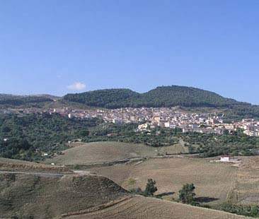 Contessa Entellina, borgo fondato da un gruppo di esuli albanesi