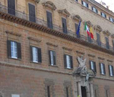 Partito democratico, accuse dentro e fuori