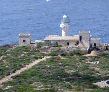 Fari siciliani, una luce verde sul futuro