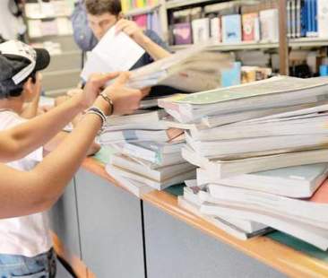 Caro scuola, tra libri e corredo si sfora quota 1.000 euro a studente Caro scuola, tra libri e corredo si sfora quota 1.000 euro a studente