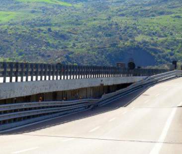 Viadotto Himera, proseguono i lavori della nuova bretella