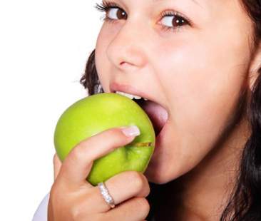 Mangiare la buccia della mela fa ringiovanire i muscoli
