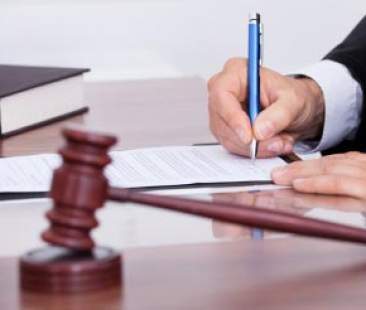 Contro l’estratto del ruolo ricorso alla Commissione tributaria Contro l’estratto del ruolo ricorso alla Commissione tributaria