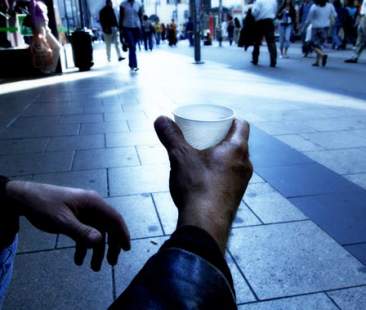 Caritas, poveri cresciuti del 130 per cento in 5 anni