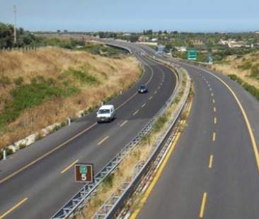 Autostrada Siracusa-Gela, siamo alle comiche. Il Cas non dà i soldi alle imprese