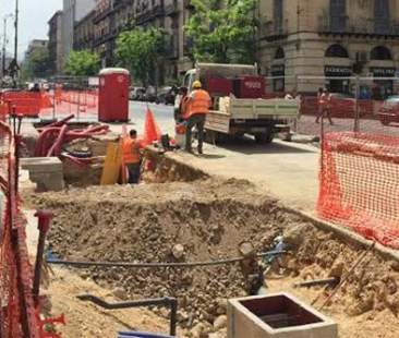 Palermo – Inversione di marcia sullo stop al traffico in via Amari